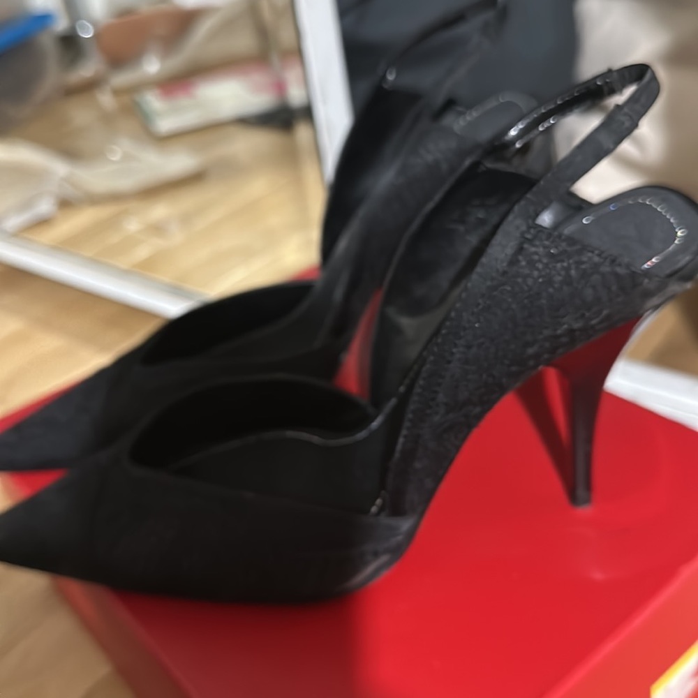 Shoes - Picture 2 of 3